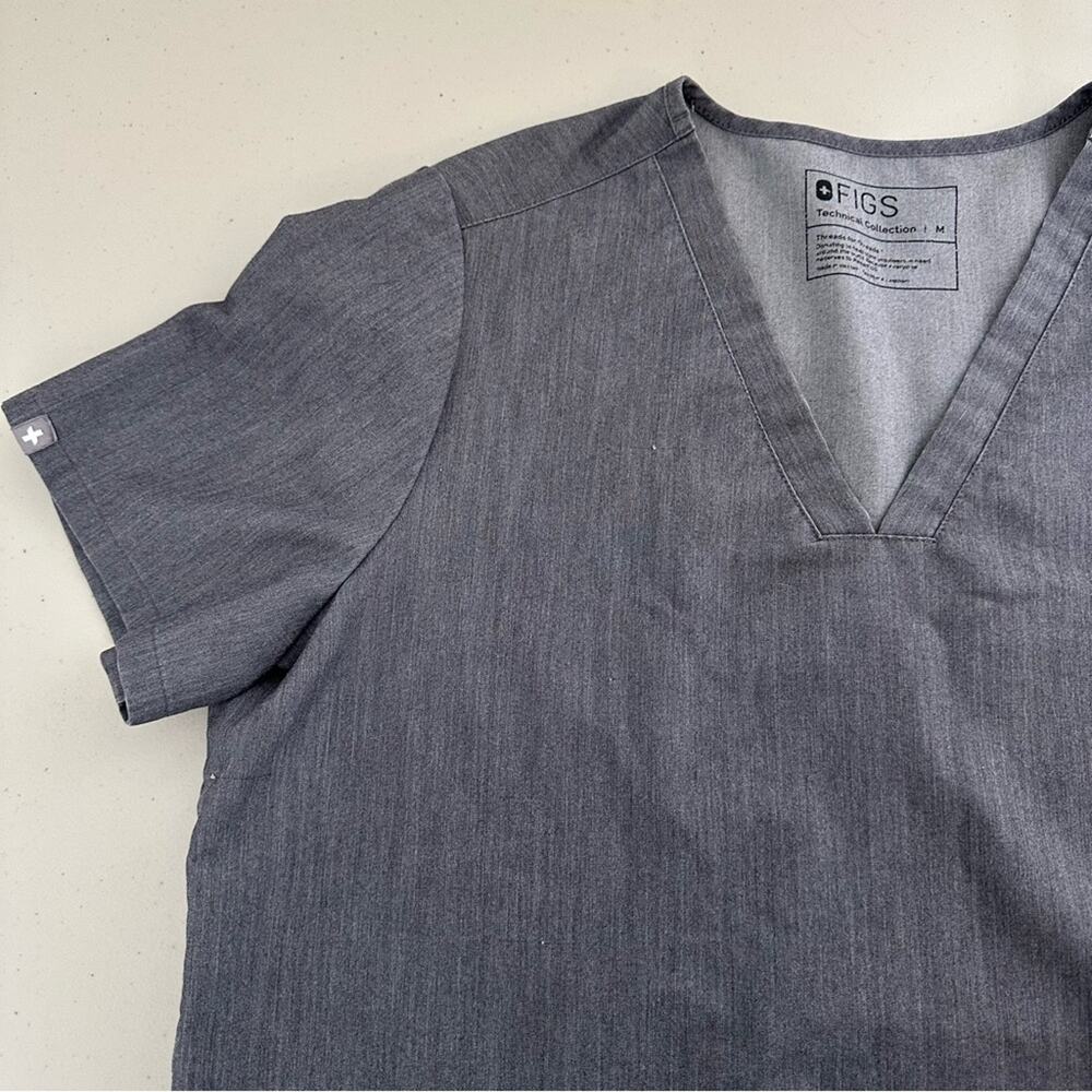 Figs Tops Casma Figs Three Pocket Scrub Shirt Medium
